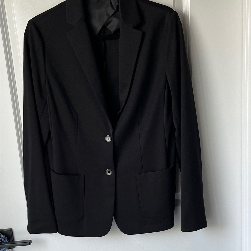 Uniqlo Women's Black Blazer